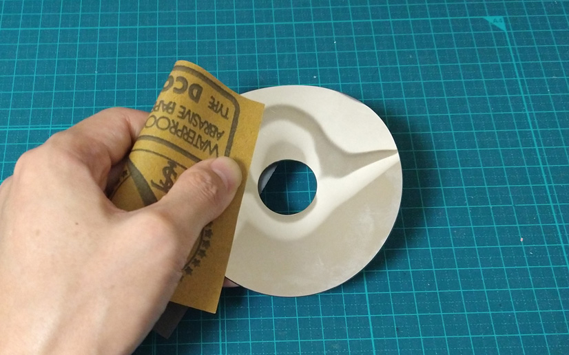 プラッタにサンドペーパーをかける